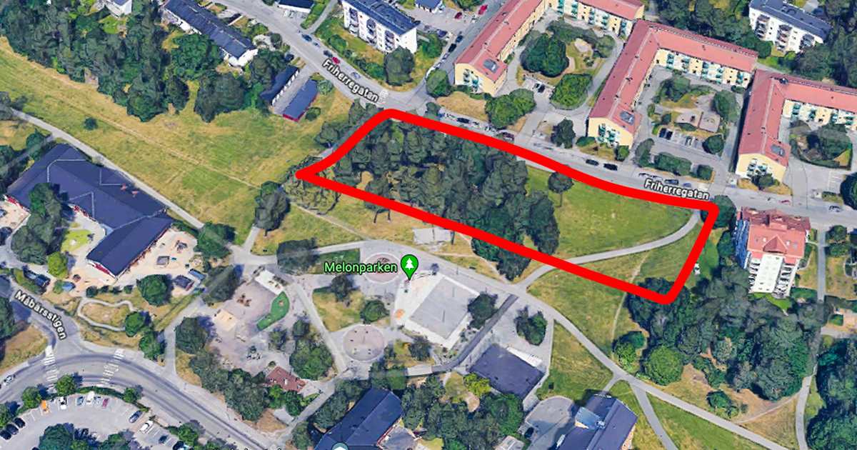 Förskolorna Lekrummet och Måbär kommer nu få kämpa för att få plats i parken i Hässelby gård. När man bryter upp sammanhängande grönområden som omringar Hundängen och Melonparken öppnar staden upp för att mer exploatering av grönområden skall ske. Något som är en allt vanligare syn i Hässelby.