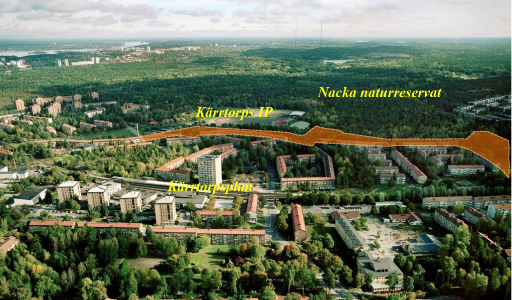 Skogspartiet mellan Björkhagen och Bagarmossen, längs med Kärrtorps IP, föreslås att bebyggas med 600 lägenheter i ett flertal flerbostadshus. Skogsområdet ligger direkt i anslutning till Nacka naturreservat med höga naturvärden.