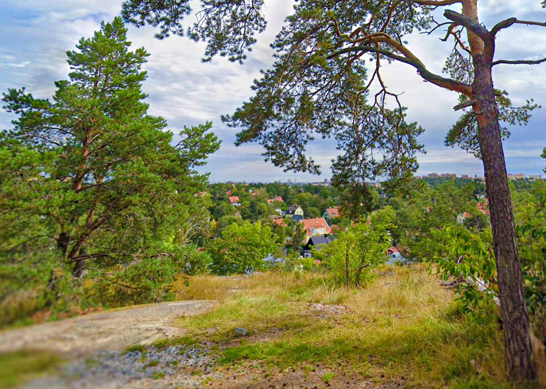 Mälarhöjden, 70 bostäder vid Slättgårdsvägen i området Branterna.