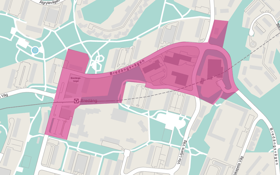 I programmet för Centrala Bredäng cementeras miljonprogramskänslan. Förtätningar med 800 bostäder förstärker områdets brokighet och avsaknad av barnperspektiv och småskalighet.