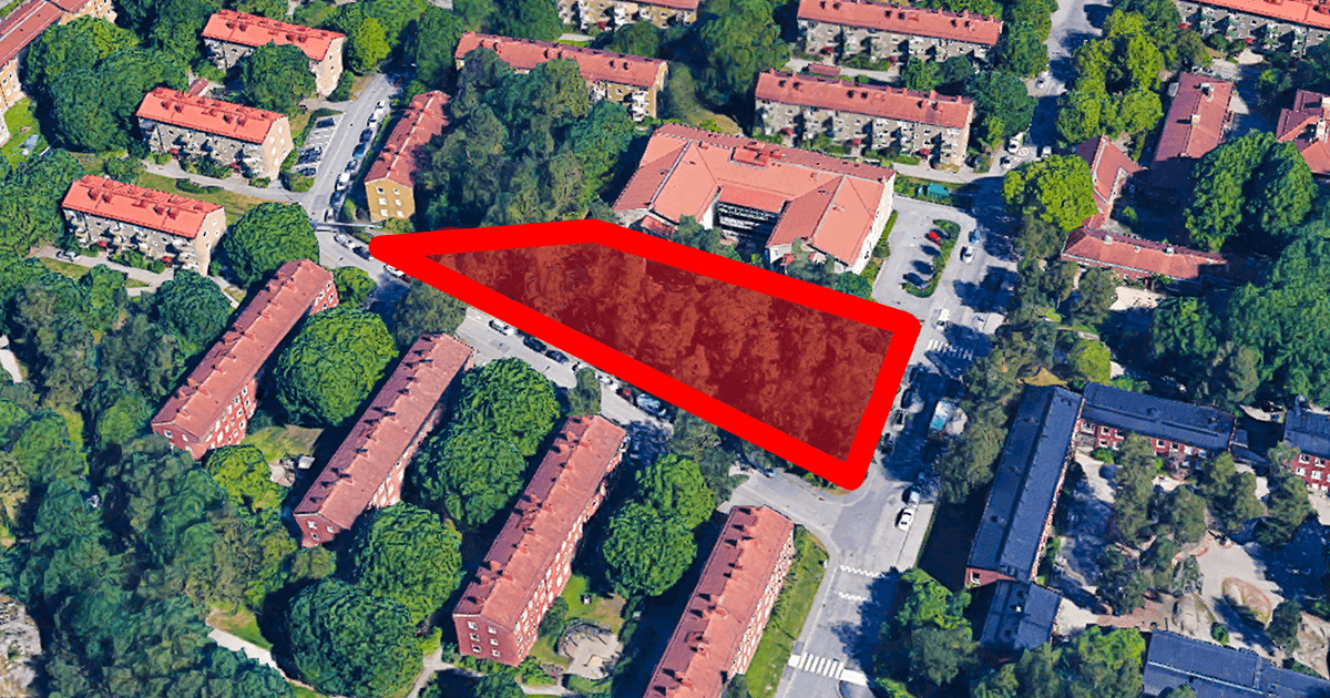 Ett studenthus i 4 våningar med ca 50 studentbostäder föreslås utmed Fredagsvägen i det s.k. veckodagsområdet med bebyggelse från 1940- och 50-talet. Enligt de initala byggplanerna ska förslagettformas med hänsyn till områdets karaktärsdrag och naturvärden. 